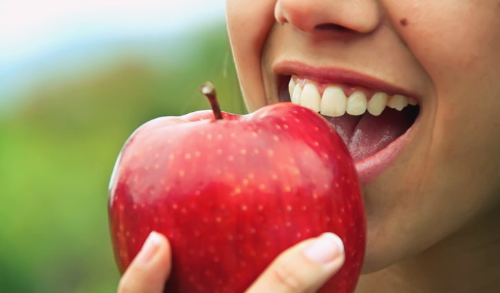 “ผัก-ผลไม้” ลดเสี่ยง “ฟันผุ” ได้อย่างไร?